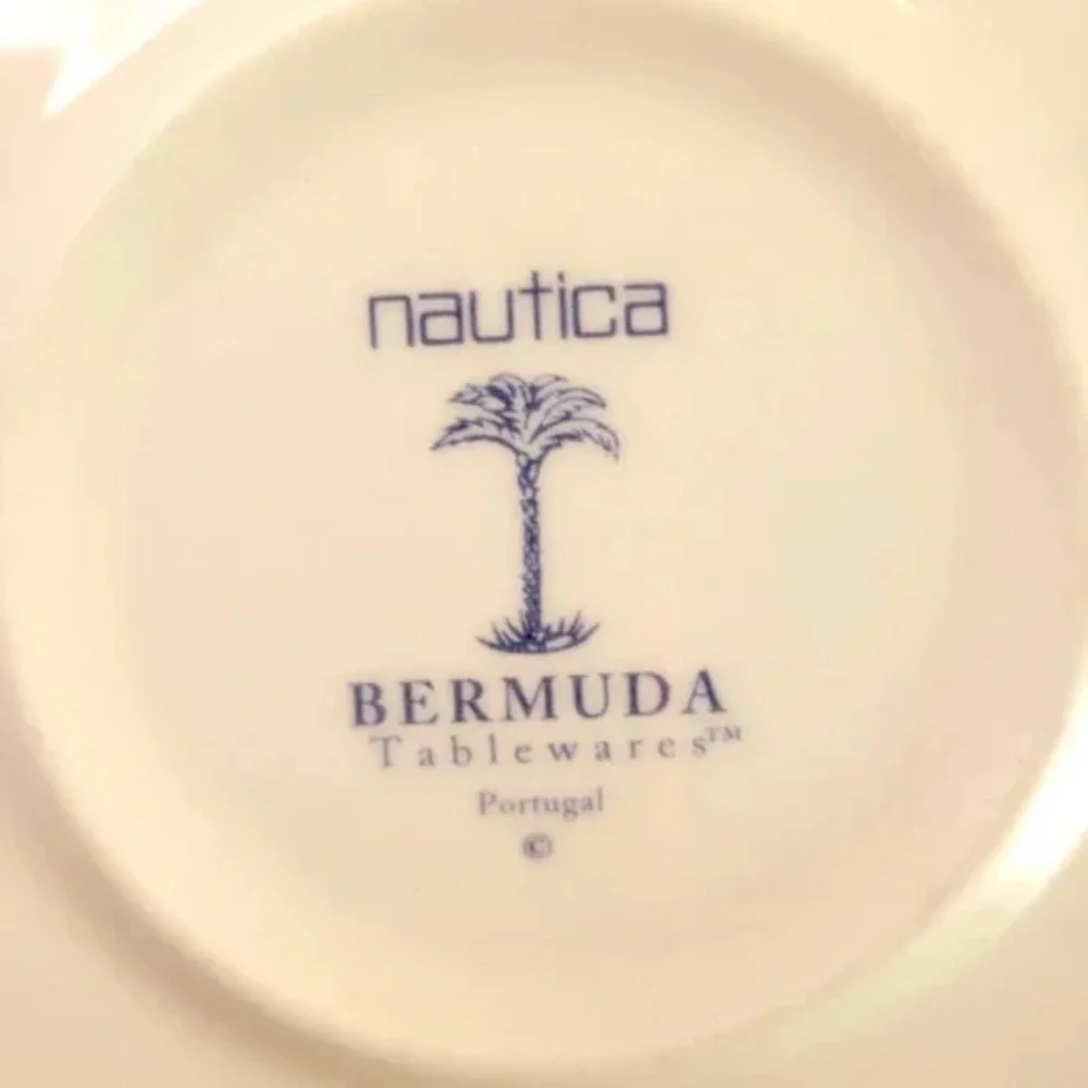 Nautica Bermuda Large Serving or Salad Bowl